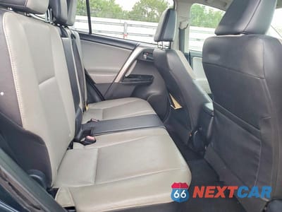 Zdjęcie 11 z 13 samochodu: 2018 TOYOTA RAV4 LIMITED VIN:JTMYFREV9JJ161744 - miniatura