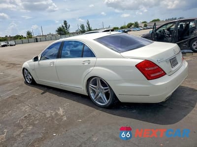 Drugie zdjęcie samochodu z przodu: 2010 MERCEDES-BENZ S 400 VIN:WDDNG9FB3AA302186 - miniatura