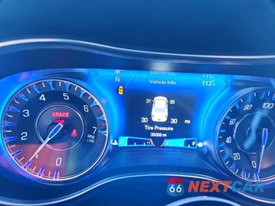 Zdjęcie 9 z 12 samochodu: 2020 CHRYSLER 300 TOURING VIN:2C3CCAAG5LH154536 - miniatura