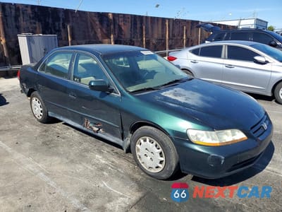 Czwarte zdjęcie samochodu z boku: 2001 HONDA ACCORD LX VIN:JHMCG66551C014019 - miniatura
