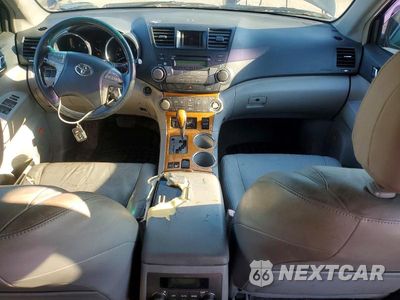 Zdjęcie 8 z 13 samochodu: 2008 TOYOTA HIGHLANDER HYBRID LIMITED VIN:JTEEW44A282004108 - miniatura