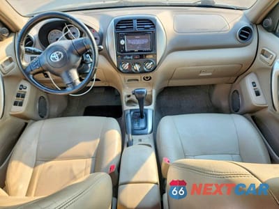 Zdjęcie 8 z 13 samochodu: 2005 TOYOTA RAV4 BASE VIN:JTEHD20V456030259 - miniatura