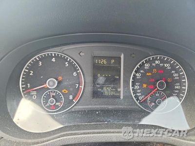 Zdjęcie 9 z 13 samochodu: 2015 VOLKSWAGEN PASSAT S VIN:1VWAS7A37FC011999 - miniatura