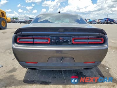 Zdjęcie 6 z 12 samochodu: 2019 DODGE CHALLENGER R/T SCAT PACK VIN:2C3CDZFJ9KH719479 - miniatura