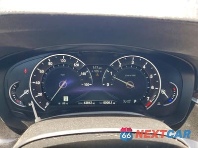 Zdjęcie 9 z 13 samochodu: 2019 BMW 540 I VIN:WBAJE5C57KWW01719 - miniatura