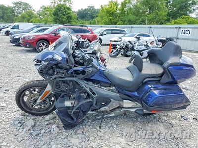 Trzecie zdjęcie samochodu z tyłu: 2018 HONDA GL1800 D VIN:JH2SC7959JK002561 - miniatura