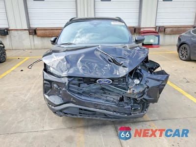 Piąte zdjęcie samochodu w środku: 2025 FORD ESCAPE ST LINE VIN:1FMCU0MN2SUB32532 - miniatura