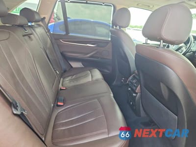 Zdjęcie 11 z 13 samochodu: 2016 BMW X5 XDR40E VIN:5UXKT0C57G0S78474 - miniatura