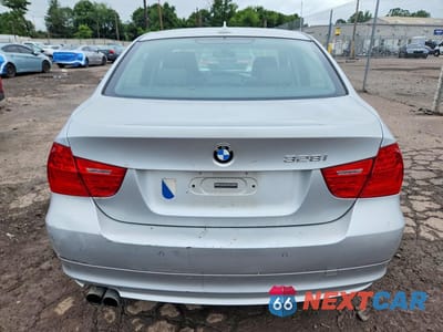 Zdjęcie 6 z 12 samochodu: 2011 BMW 328 XI VIN:WBAPK7C50BA974127 - miniatura