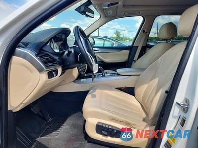 Zdjęcie 7 z 12 samochodu: 2016 BMW X5 XDR40E VIN:5UXKT0C58G0S77737 - miniatura