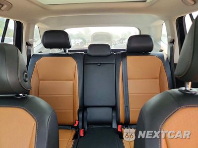 Zdjęcie 10 z 13 samochodu: 2018 VOLKSWAGEN TIGUAN SE VIN:3VV2B7AX9JM165987 - miniatura