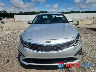 Piąte zdjęcie samochodu w środku: 2019 KIA OPTIMA LX VIN:5XXGT4L34KG364605 - miniatura