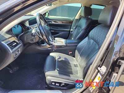 Zdjęcie 7 z 12 samochodu: 2016 BMW 750 XI VIN:WBA7F2C57GG419252 - miniatura