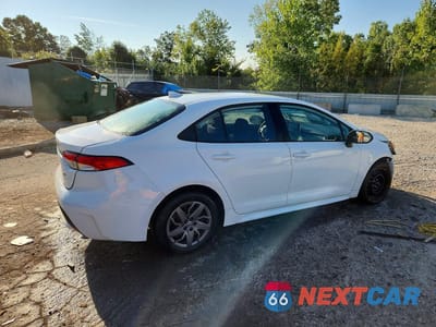 Trzecie zdjęcie samochodu z tyłu: 2021 TOYOTA COROLLA LE VIN:5YFEPMAE7MP233825 - miniatura