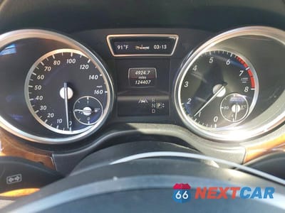 Zdjęcie 9 z 14 samochodu: 2013 MERCEDES-BENZ GL 550 4MATIC VIN:4JGDF7DE5DA127000 - miniatura