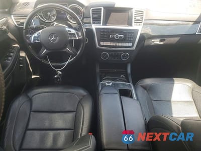 Zdjęcie 8 z 13 samochodu: 2015 MERCEDES-BENZ GL 550 4MATIC VIN:4JGDF7DE0FA448347 - miniatura