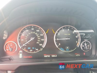 Zdjęcie 9 z 13 samochodu: 2018 BMW X5 XDR40E VIN:5UXKT0C5XJ0W00757 - miniatura
