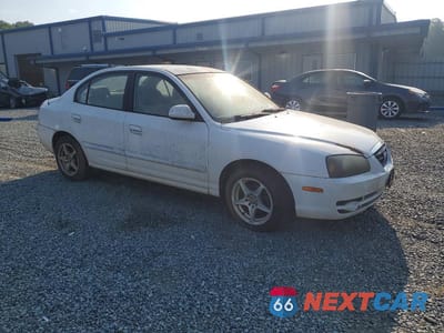 Czwarte zdjęcie samochodu z boku: 2004 HYUNDAI ELANTRA GLS VIN:KMHDN46D94U724901 - miniatura