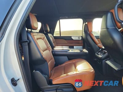 Zdjęcie 11 z 13 samochodu: 2020 LINCOLN NAVIGATOR L RESERVE VIN:5LMJJ3LTXLEL23626 - miniatura
