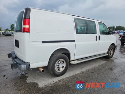 Trzecie zdjęcie samochodu z tyłu: 2027 CHEVROLET EXPRESS 2500 CARGO DELIVERY VAN VIN:1GCWGAFG5J1907578 - miniatura