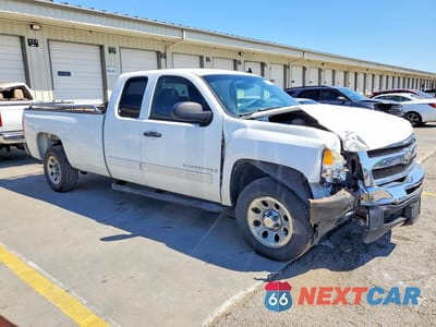 Czwarte zdjęcie samochodu z boku: 2009 CHEVROLET SILVERADO C1500 LT VIN:1GCEC29J59E154966 - miniatura