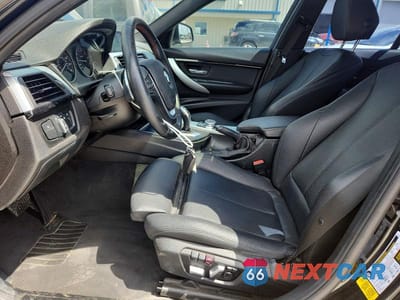 Zdjęcie 7 z 12 samochodu: 2017 BMW 330 I VIN:WBA8B9C34HK885159 - miniatura