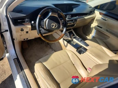 Zdjęcie 8 z 12 samochodu: 2014 LEXUS ES 350 VIN:JTHBK1GG8E2133160 - miniatura