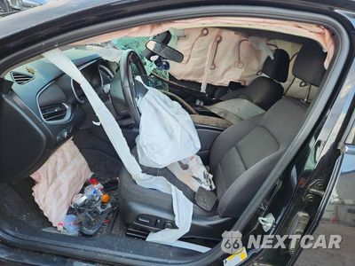 Zdjęcie 7 z 12 samochodu: 2021 CHEVROLET MALIBU RS VIN:1G1ZG5ST3MF064715 - miniatura