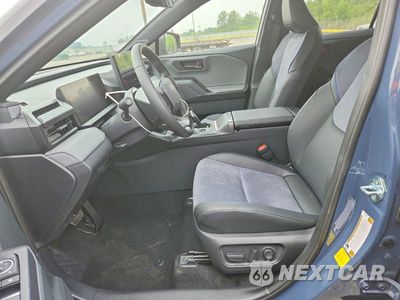 Zdjęcie 7 z 13 samochodu: 2026 TOYOTA RAV4 PLUG-IN HYBRID XSE VIN:JTM7ERAV8TJ008232 - miniatura