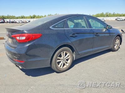 Trzecie zdjęcie samochodu z tyłu: 2015 HYUNDAI SONATA SE VIN:5NPE24AF7FH231726 - miniatura