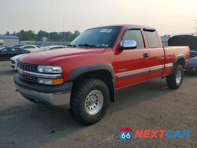 2002 CHEVROLET SILVERADO K1500 1GCEK19T92E283197 - główne zdjęcie licytacji z USA - miniatura