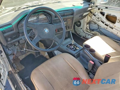Zdjęcie 8 z 13 samochodu: 1987 BMW 325 BASE VIN:WBAAB5409H9807112 - miniatura
