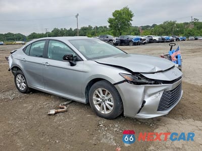 Czwarte zdjęcie samochodu z boku: 2025 TOYOTA CAMRY LE VIN:4T1DAACK0SU127758 - miniatura