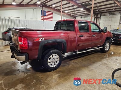 Trzecie zdjęcie samochodu z tyłu: 2013 CHEVROLET SILVERADO K2500 HEAVY DUTY LT VIN:1GC1KXCG0DF222671 - miniatura