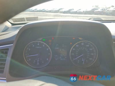 Zdjęcie 9 z 13 samochodu: 2018 HYUNDAI ELANTRA SE VIN:5NPD74LF5JH353410 - miniatura