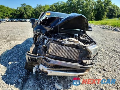 Piąte zdjęcie samochodu w środku: 2019 FORD RANGER XL VIN:1FTER4FH6KLA04670 - miniatura