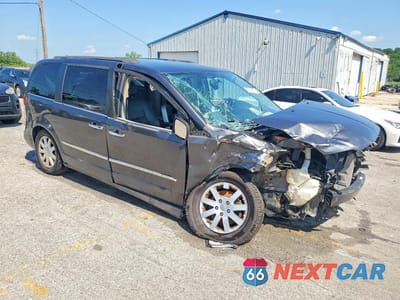Czwarte zdjęcie samochodu z boku: 2016 CHRYSLER TOWN & COUNTRY TOURING VIN:2C4RC1BGXGR255592 - miniatura