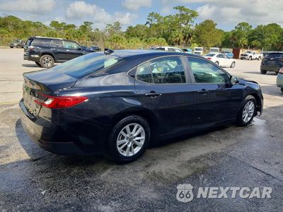 Trzecie zdjęcie samochodu z tyłu: 2026 TOYOTA CAMRY LE VIN:4T1DAACK1TU689511 - miniatura