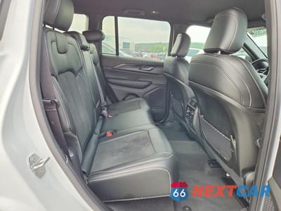 Zdjęcie 10 z 12 samochodu: 2025 JEEP GRAND CHEROKEE LAREDO/ALTITUDE VIN:1C4RJHAG9S8784455 - miniatura
