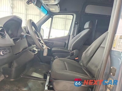 Zdjęcie 7 z 13 samochodu: 2019 MERCEDES-BENZ SPRINTER 2500/3500 DELIVERY VAN VIN:WD4PF1CD4KP152316 - miniatura