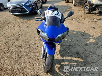Trzecie zdjęcie samochodu z tyłu: 2000 YAMAHA YZFR6 L VIN:JYARJ04E6YA009958 - miniatura