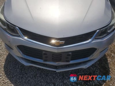Zdjęcie 11 z 12 samochodu: 2018 CHEVROLET CRUZE LS VIN:1G1BC5SM6J7239079 - miniatura