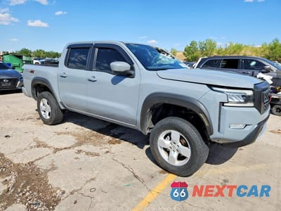 Czwarte zdjęcie samochodu z boku: 2024 NISSAN FRONTIER PRO-4X VIN:1N6ED1EK1RN656389 - miniatura