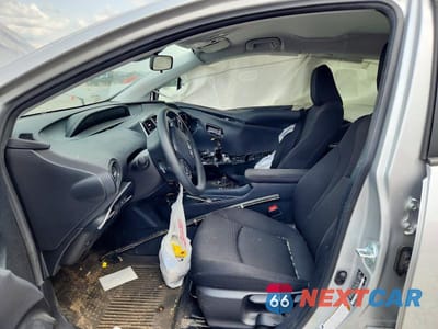 Zdjęcie 7 z 12 samochodu: 2022 TOYOTA PRIUS LE AWD-E VIN:JTDL9MFU0N3033834 - miniatura