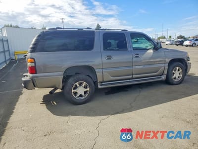 Trzecie zdjęcie samochodu z tyłu: 2005 GMC YUKON XL DENALI VIN:1GKFK66U75J116304 - miniatura