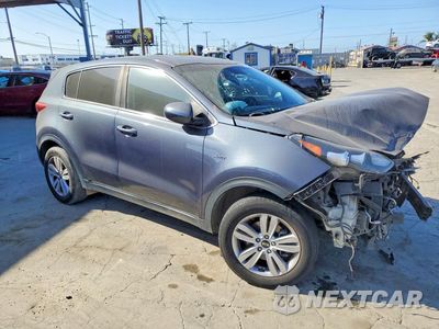 Czwarte zdjęcie samochodu z boku: 2018 KIA SPORTAGE VIN:KNDPMCAC6J7317917 - miniatura