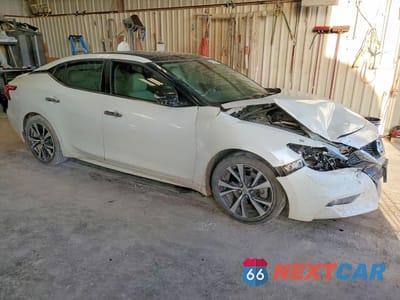 Czwarte zdjęcie samochodu z boku: 2017 NISSAN MAXIMA 3.5 SL VIN:1N4AA6AP8HC374081 - miniatura
