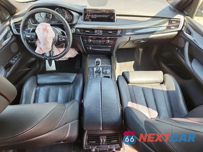 Zdjęcie 8 z 13 samochodu: 2015 BMW X5 XDRIVE35I VIN:5UXKR0C52F0P16024 - miniatura