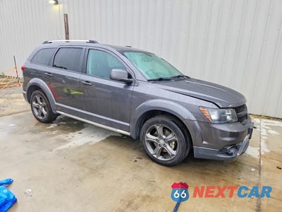 Czwarte zdjęcie samochodu z boku: 2015 DODGE JOURNEY CROSSROAD VIN:3C4PDDGG4FT554876 - miniatura