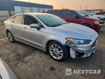 Czwarte zdjęcie samochodu z boku: 2019 FORD FUSION SE VIN:3FA6P0LU5KR129560 - miniatura